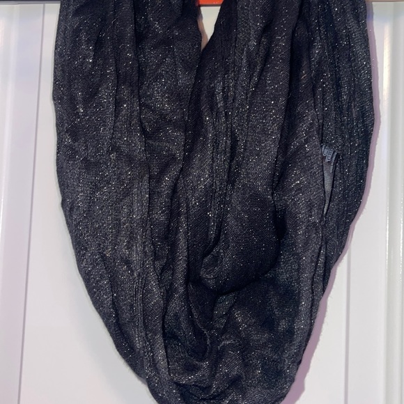 Express Accessories - EXPRESS SHIMMERY BLACK SCARF